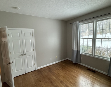 104 Valley View Road - Photo Thumbnail 16