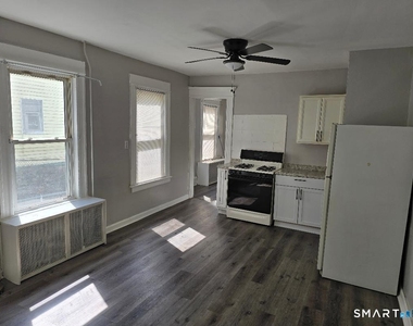 154 Plaza Avenue - Photo Thumbnail 4