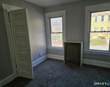 154 Plaza Avenue - Photo Thumbnail 3