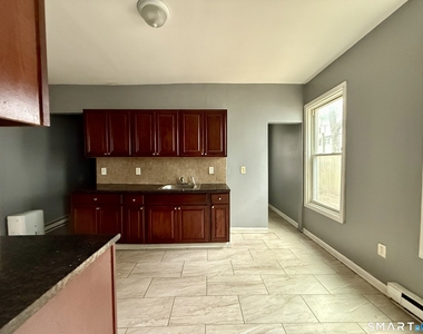 72 Burton Street - Photo Thumbnail 6