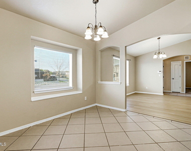 732 Desert Sage Drive - Photo Thumbnail 13
