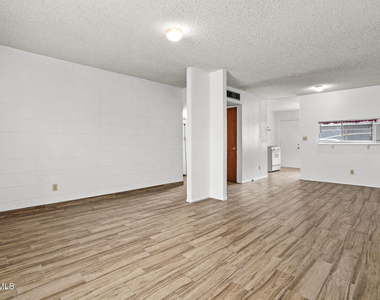 4006 Laredo Avenue - Photo Thumbnail 15