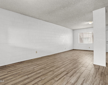 4006 Laredo Avenue - Photo Thumbnail 12