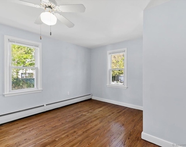 119 Sunnyside Court - Photo Thumbnail 8