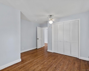 119 Sunnyside Court - Photo Thumbnail 9