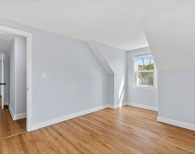 119 Sunnyside Court - Photo Thumbnail 15