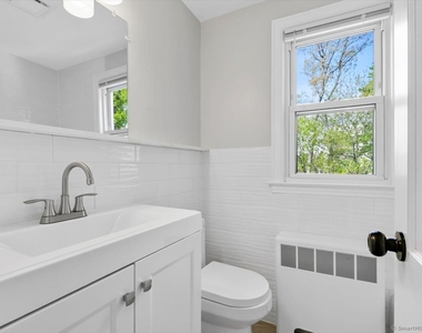 119 Sunnyside Court - Photo Thumbnail 17