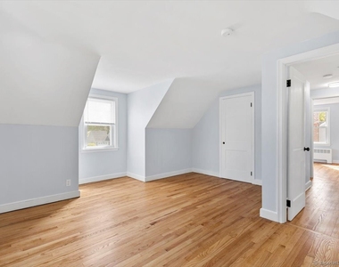 119 Sunnyside Court - Photo Thumbnail 12