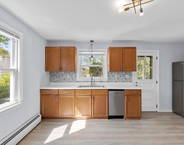 119 Sunnyside Court - Photo Thumbnail 5