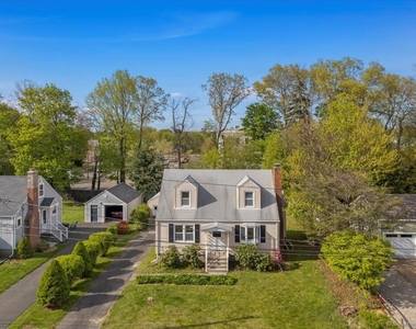 119 Sunnyside Court - Photo Thumbnail 22