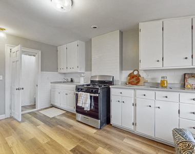 24 Madison Street - Photo Thumbnail 2