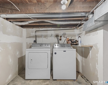 709 Tunxis Hill Road - Photo Thumbnail 23