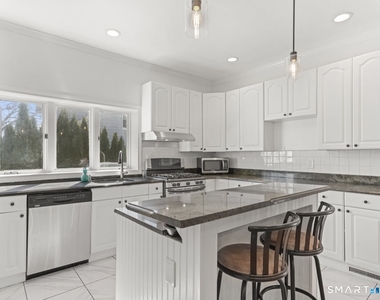 709 Tunxis Hill Road - Photo Thumbnail 1