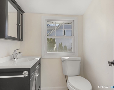 709 Tunxis Hill Road - Photo Thumbnail 9
