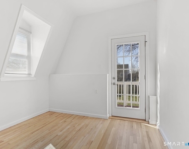709 Tunxis Hill Road - Photo Thumbnail 11
