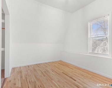 709 Tunxis Hill Road - Photo Thumbnail 19