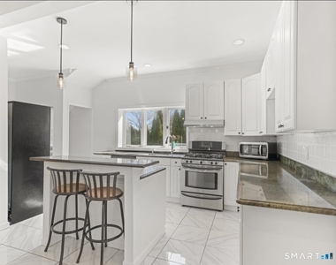 709 Tunxis Hill Road - Photo Thumbnail 3