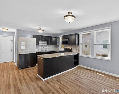 91 Jewett Street - Photo Thumbnail 4