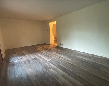 456 Hunting Creek Rd - Photo Thumbnail 9