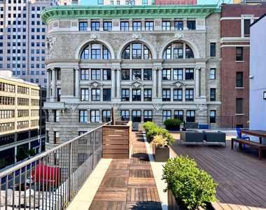 Willoughby Street - Photo Thumbnail 7