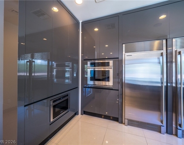 7447 Yonie Court - Photo Thumbnail 11