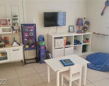 3301 Beach Port Drive - Photo Thumbnail 7