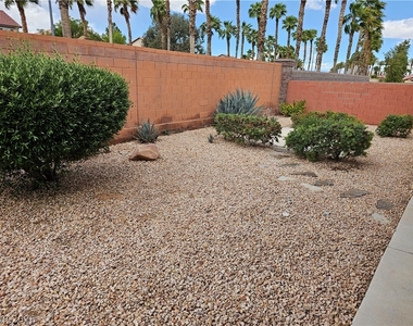 7815 Galloping Hills Street - Photo Thumbnail 37