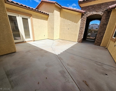 7815 Galloping Hills Street - Photo Thumbnail 4