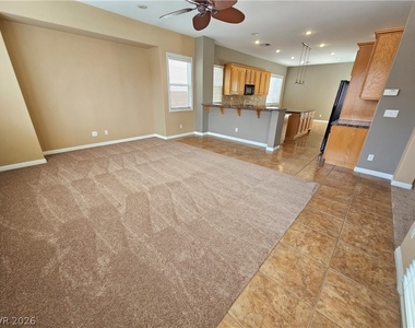 7815 Galloping Hills Street - Photo Thumbnail 11