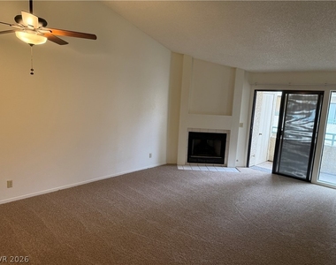 930 N Sloan Lane - Photo Thumbnail 9