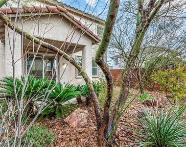 11209 Salentino Avenue - Photo Thumbnail 34