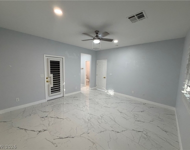 5501 Alden Bend Drive - Photo Thumbnail 11