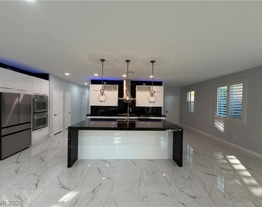 5501 Alden Bend Drive - Photo Thumbnail 1