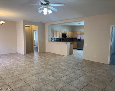 10922 Moonbeam Glow Lane - Photo Thumbnail 31