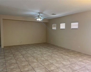 10922 Moonbeam Glow Lane - Photo Thumbnail 10