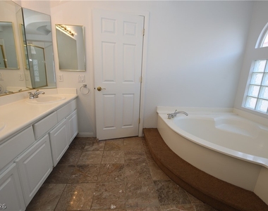 554 Campus Oaks Court - Photo Thumbnail 18
