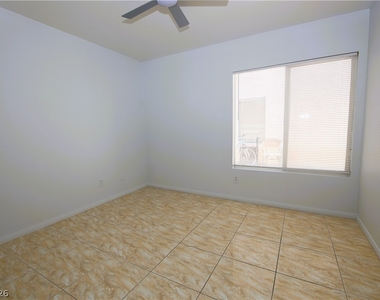 554 Campus Oaks Court - Photo Thumbnail 14