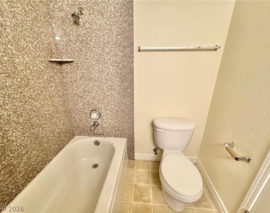5422 River Glen Drive - Photo Thumbnail 13