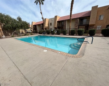 5422 River Glen Drive - Photo Thumbnail 24