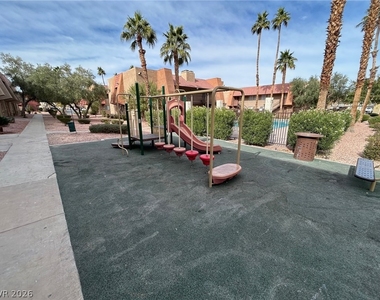 5422 River Glen Drive - Photo Thumbnail 23