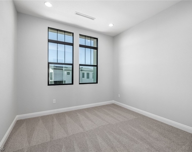 980 Natural Harmony Street - Photo Thumbnail 13