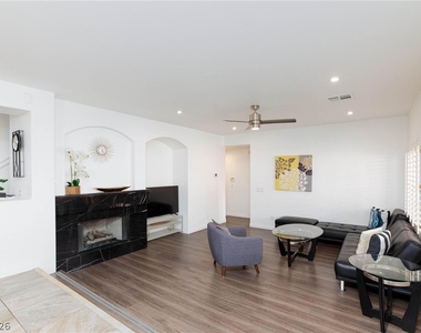 9896 Masked Duck Avenue - Photo Thumbnail 18