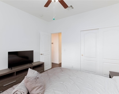 9896 Masked Duck Avenue - Photo Thumbnail 23