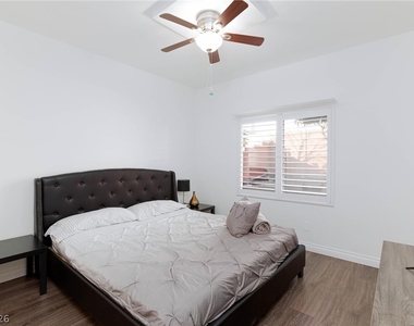 9896 Masked Duck Avenue - Photo Thumbnail 22