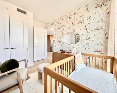 395 Carroll Street - Photo Thumbnail 9