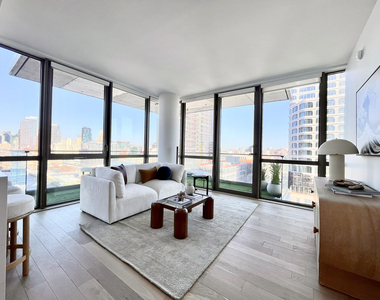 395 Carroll Street - Photo Thumbnail 1