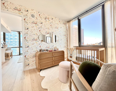 395 Carroll Street - Photo Thumbnail 8