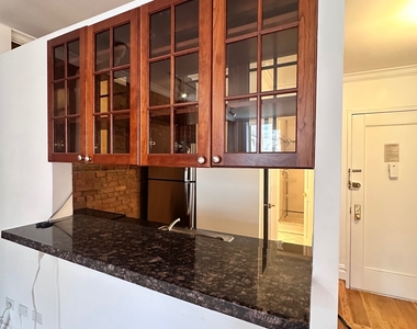 237 West 10th Street - Photo Thumbnail 1