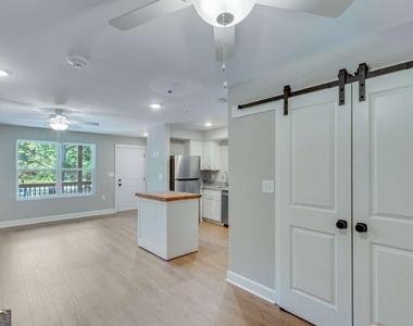 710 Jesse Jewell Parkway Se - Photo Thumbnail 2