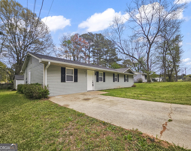 3006 Stanton Road Se - Photo Thumbnail 2